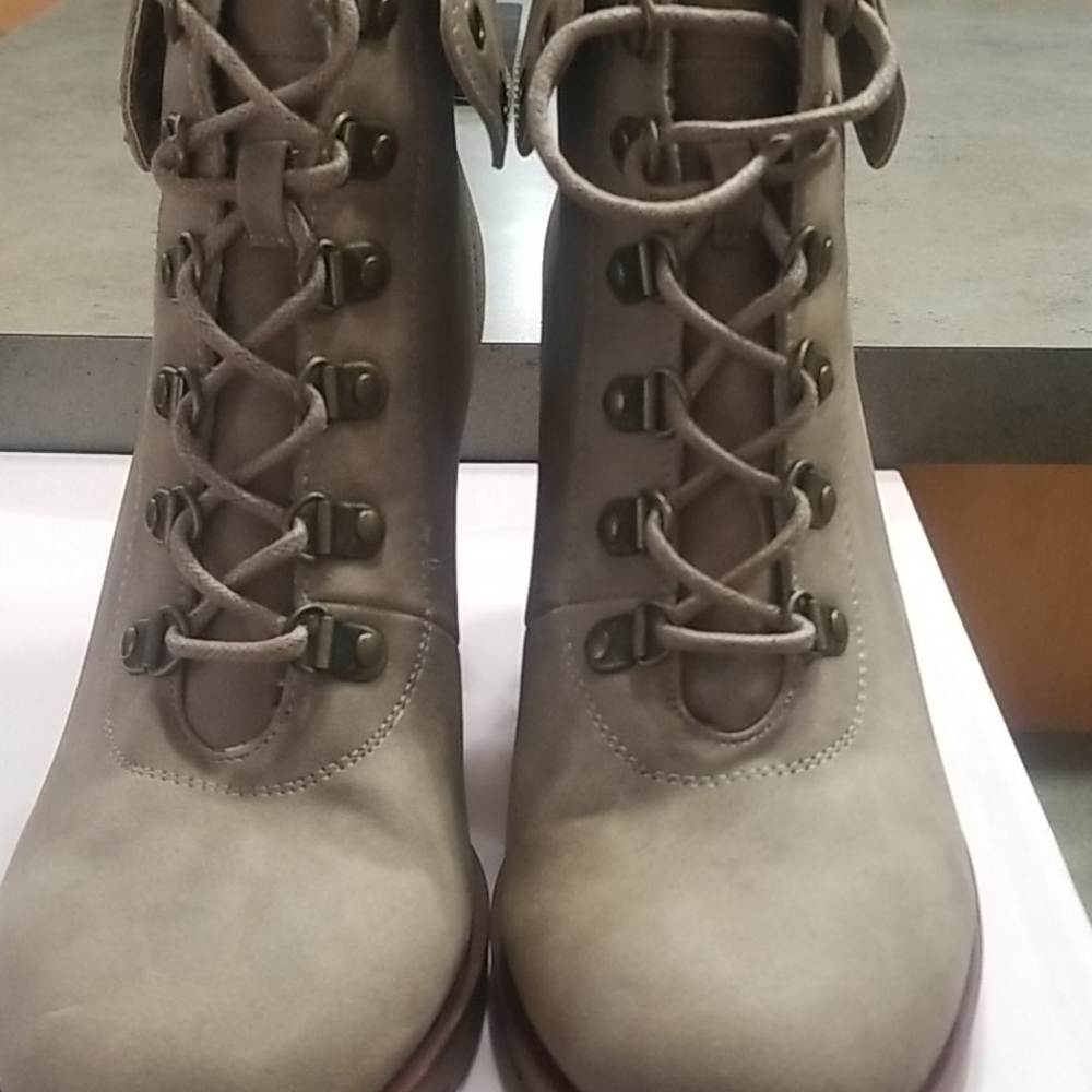 Booties - Picture 4 of 6